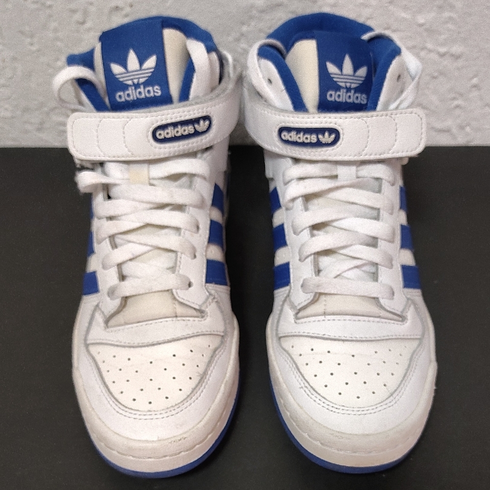 Adidas Originals Men's Forum Mid Sneaker White/ Royal Blue Size men 8 or women 9